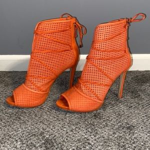 GUESS Peachy Orange Heels 7.5